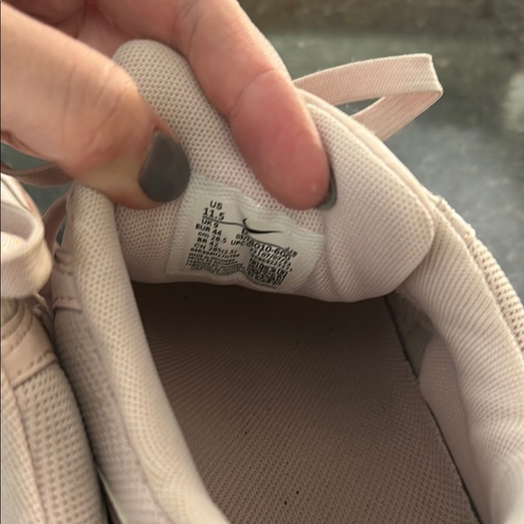 Women's Pink and White Sneakers Nike Air Max 11.5 - Picture 5 of 7